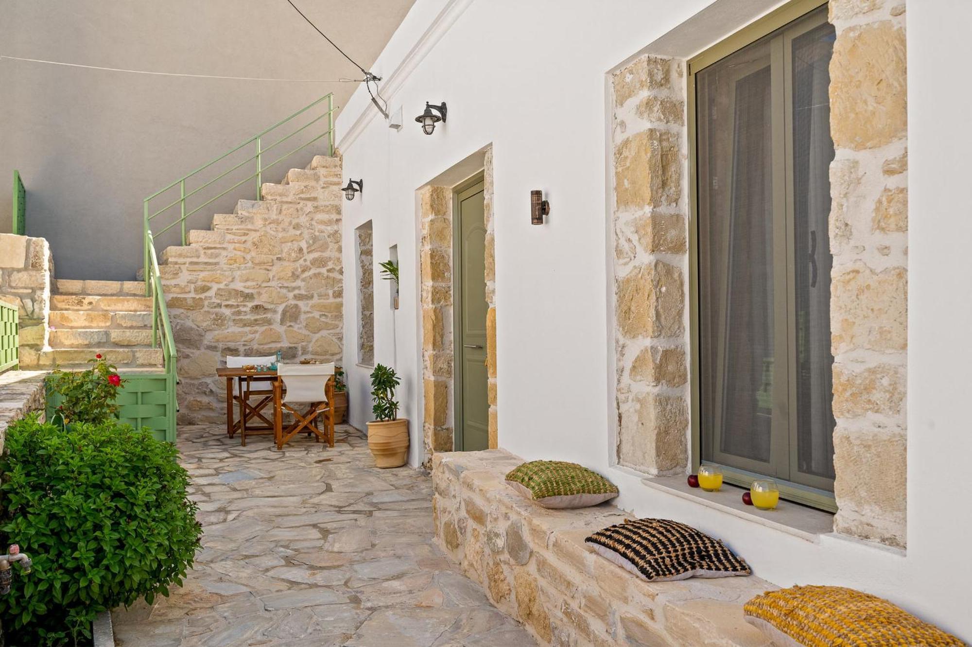 Papadia Luxury Apartments Pitsidia Exterior foto