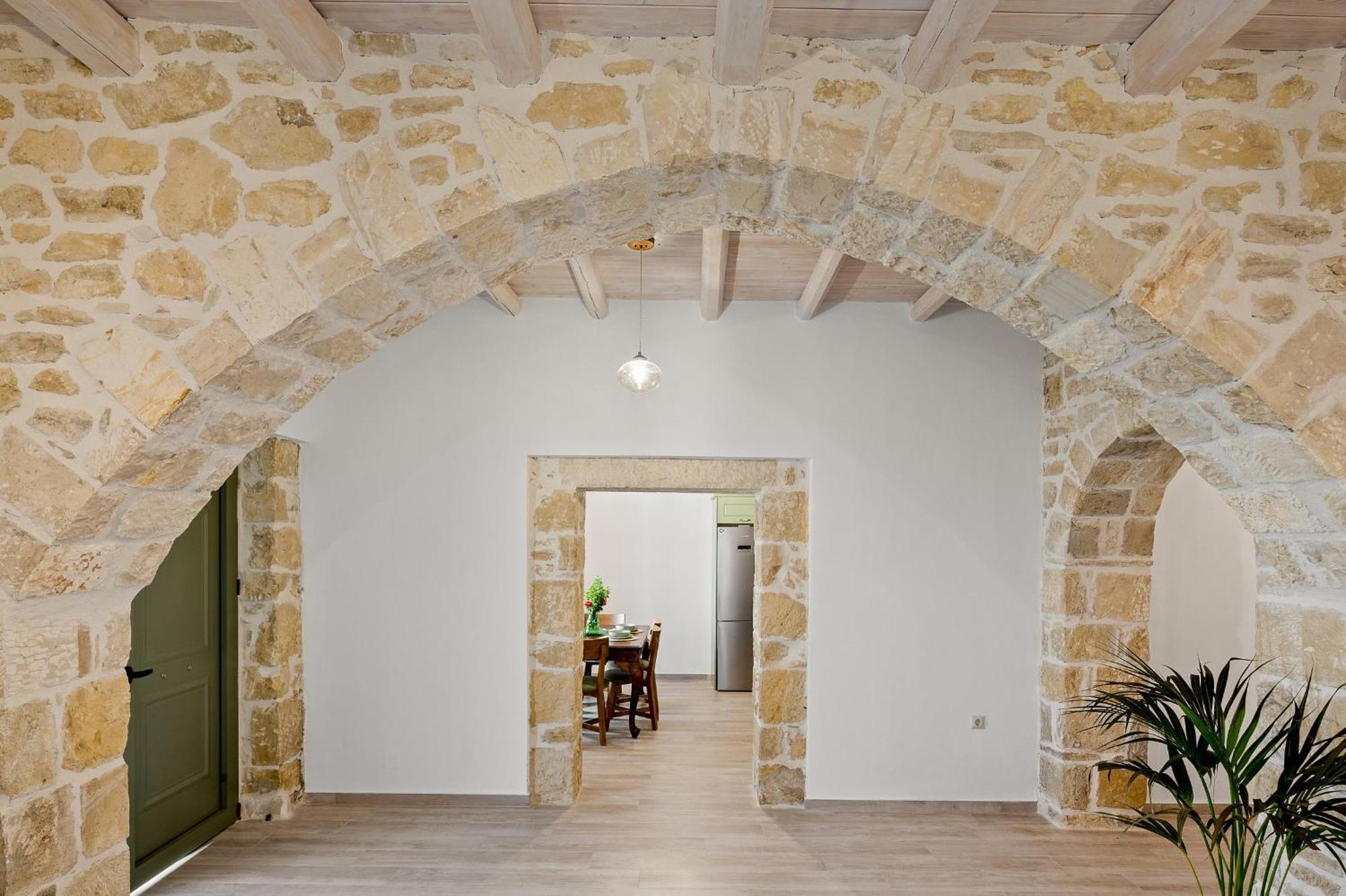 Papadia Luxury Apartments Pitsidia Exterior foto